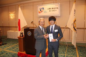 アイセックへ協賛金贈呈