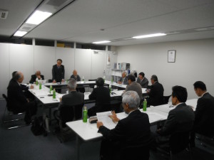 冒頭あいさつに立つ 中澤 忠嗣ガバナーエレクト