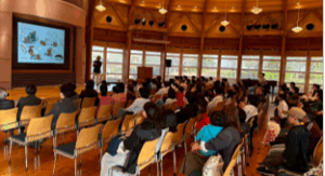 「図書館へ行こう」プロジェクト第1弾＆図書贈呈