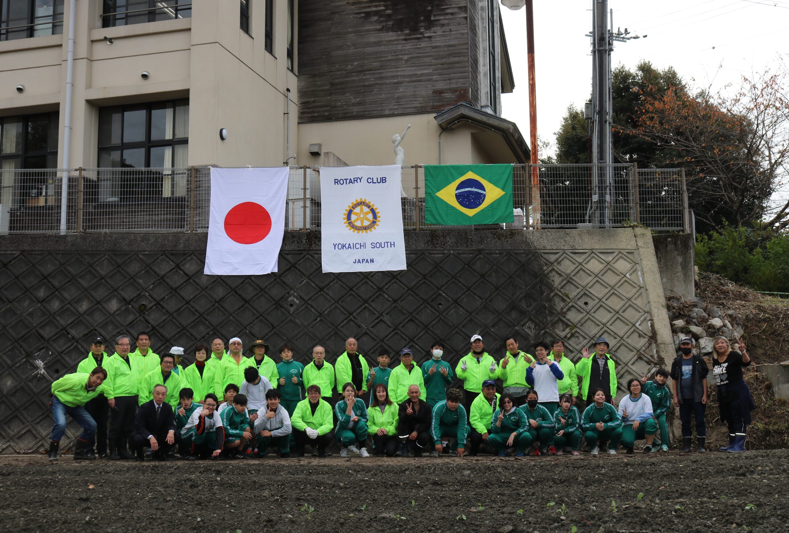 ラチーノ学院と交流