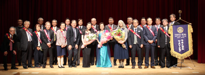 ウクライナの人々に笑顔を