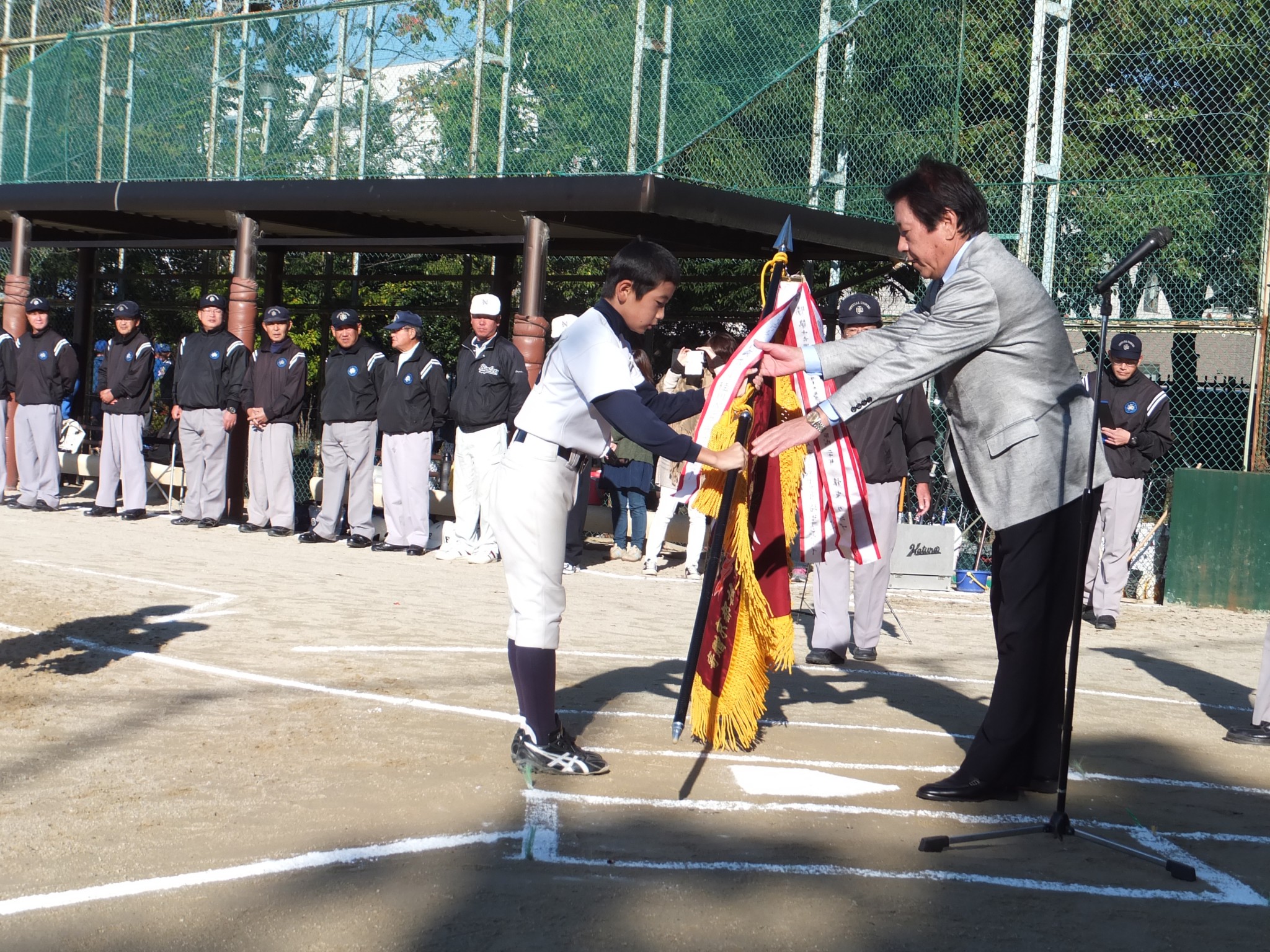 野球大会を開催しました。