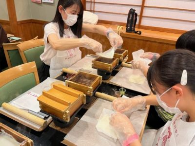 京都の文化・京菓子作りと茶道を体験しようこども塾