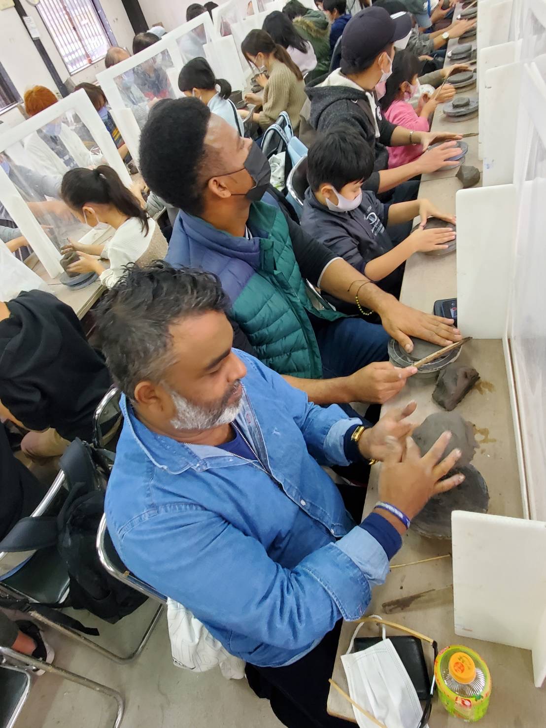 11月20日（日）にほんご教室世界はテマン・バスツアーin信楽