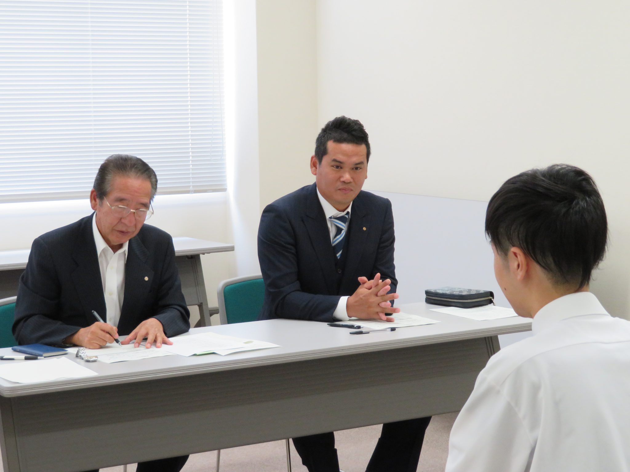 就職模擬面接を実施しました。