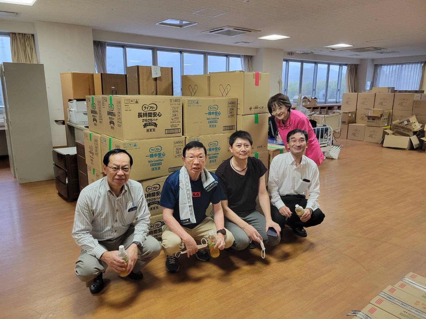 ポリオ根絶へ白衣海外へ