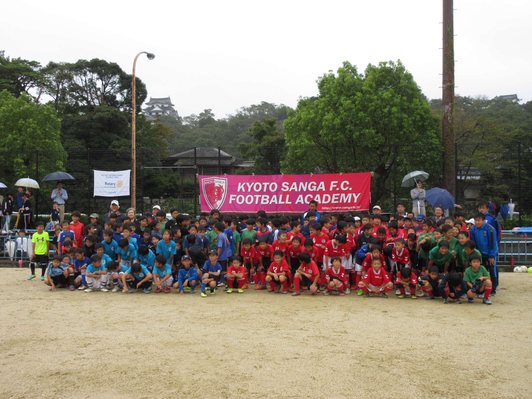 【青少年奉仕委員会】Jリーガーによる年サッカー教室