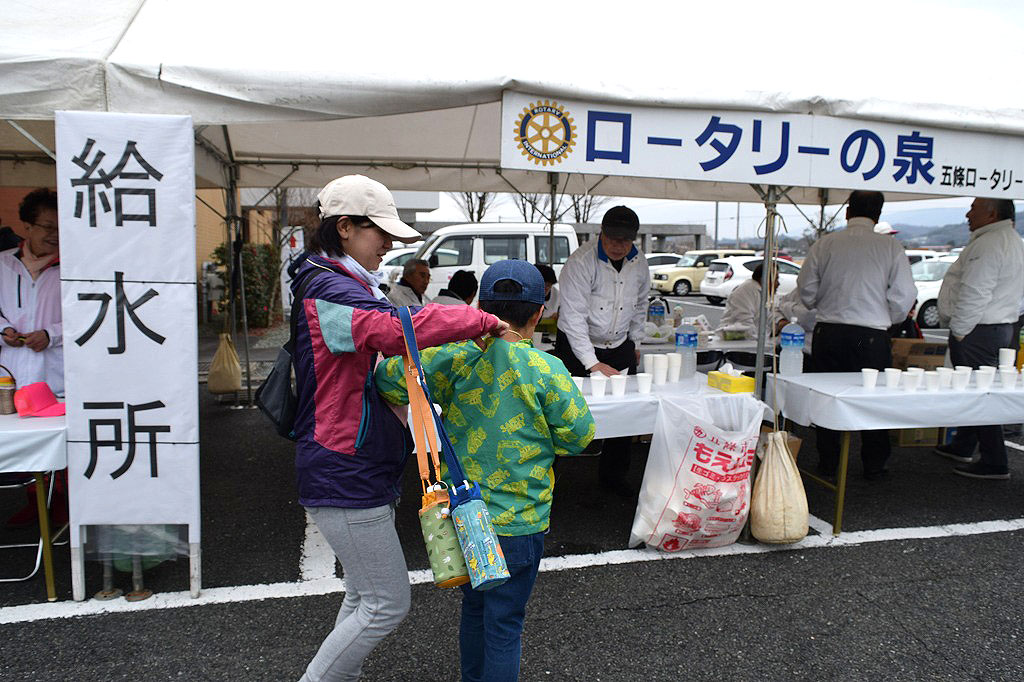 「ロータリーの泉」